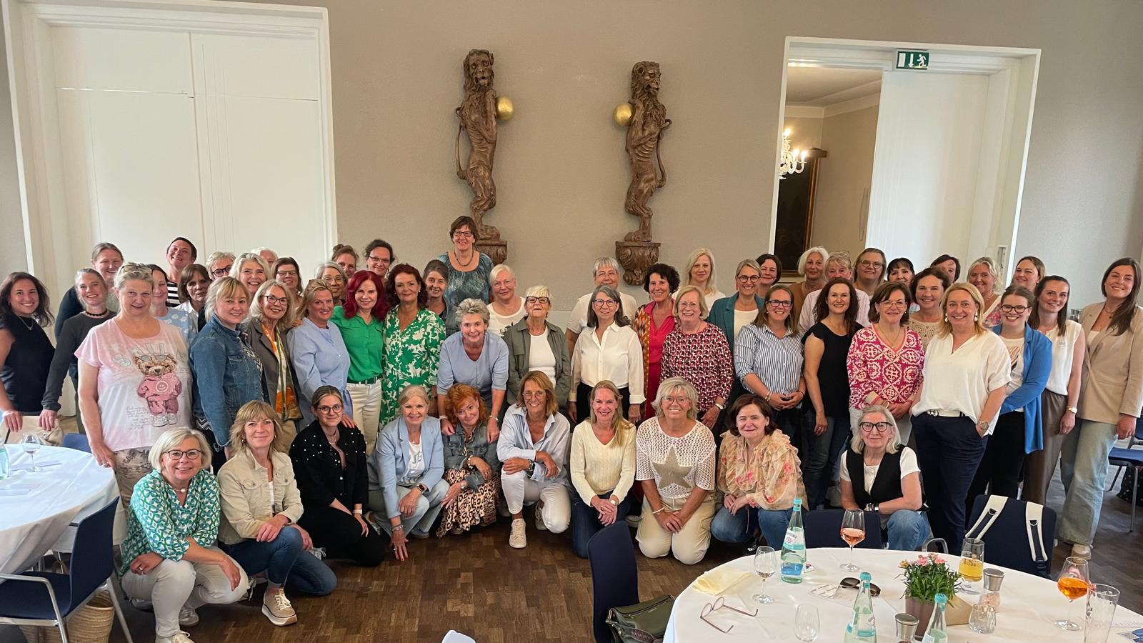 Gruppenfoto Kalinen de Luxe Mitgliederversammlung 2025