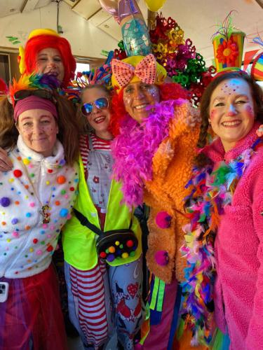 Kalinen de Luxe - Rosenmontag 2025 mit 2 eigenen Wagen und einer Fußgruppe