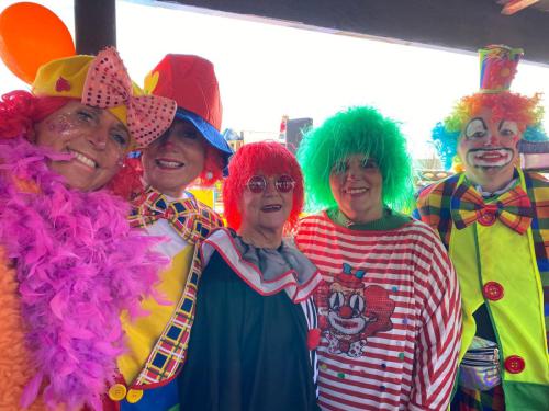 Kalinen de Luxe - Rosenmontag 2025 mit 2 eigenen Wagen und einer Fußgruppe