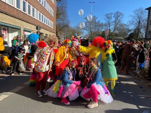 Kalinen de Luxe - Rosenmontag 2025 mit 2 eigenen Wagen und einer Fußgruppe