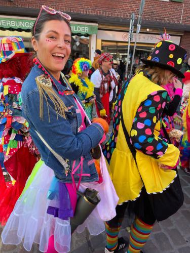 Kalinen de Luxe - Rosenmontag 2025 mit 2 eigenen Wagen und einer Fußgruppe