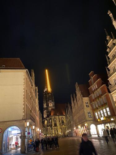 Stadt Münster bei Nacht